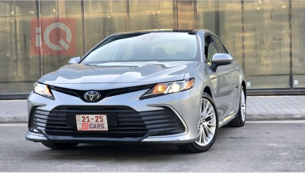 تۆیۆتا کامری